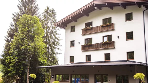Ski Austria Mini *18-35 YEARS ONLY* - Hopfgarten & More