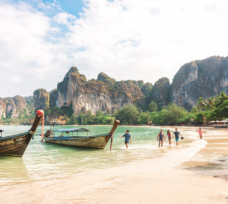 Thai Island Hopper West *18-35 YEARS ONLY* - Phuket, Koh Phi-Phi, Krabi & More